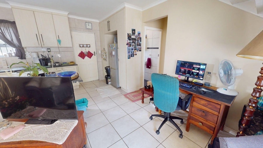 2 Bedroom Property for Sale in Kabega Park Eastern Cape